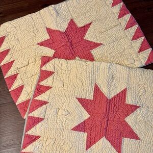 Primitive Star Patterned Quilted Pillow Shams - Mauve and Cream